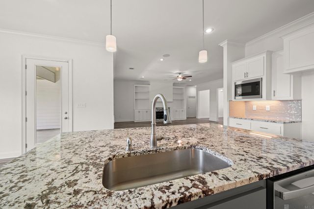 13337 Belle Prairie Dr, Geismar, LA 70734