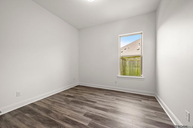 13337 Belle Prairie Dr, Geismar, LA 70734