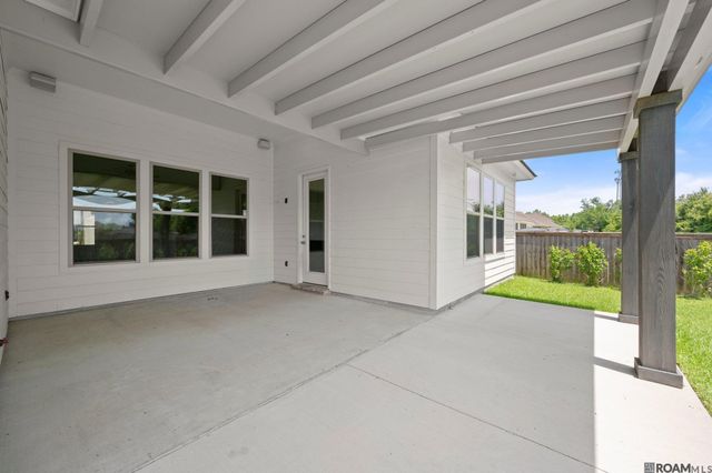 13337 Belle Prairie Dr, Geismar, LA 70734