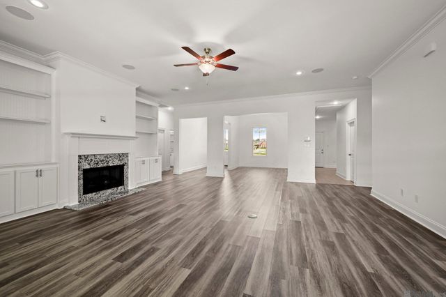 13337 Belle Prairie Dr, Geismar, LA 70734