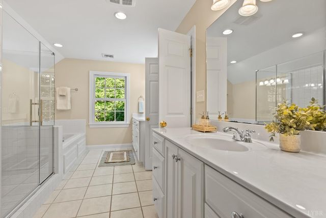 1547 Gilfield Drive, Forest, VA 24551