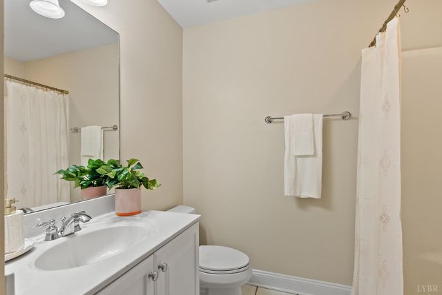 1547 Gilfield Drive, Forest, VA 24551