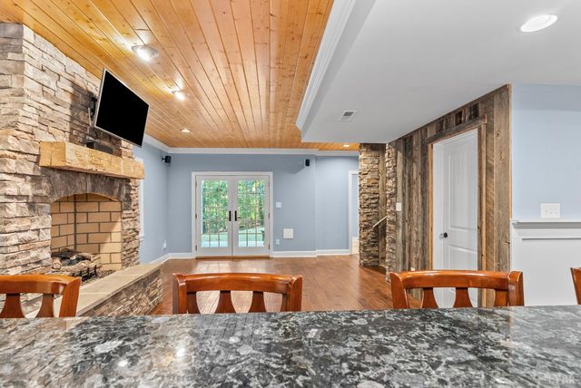 1547 Gilfield Drive, Forest, VA 24551