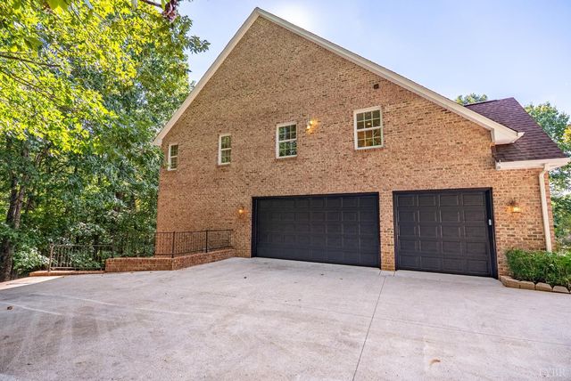 1547 Gilfield Drive, Forest, VA 24551