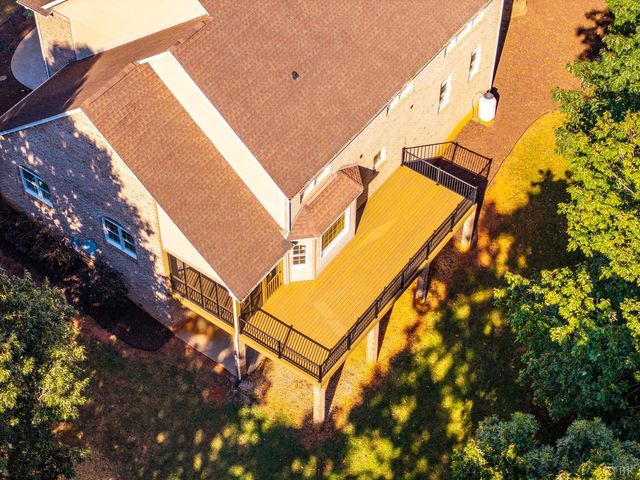 1547 Gilfield Drive, Forest, VA 24551