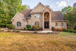 1547 Gilfield Drive, Forest, VA 24551