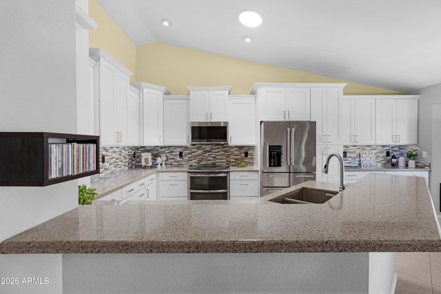3261 N PALMER Drive, Goodyear, AZ 85395