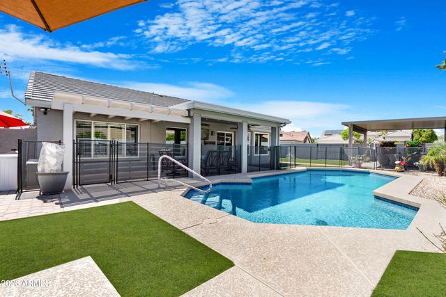 3261 N PALMER Drive, Goodyear, AZ 85395