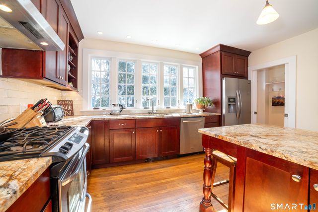 194 Canner Street, New Haven, CT 06511