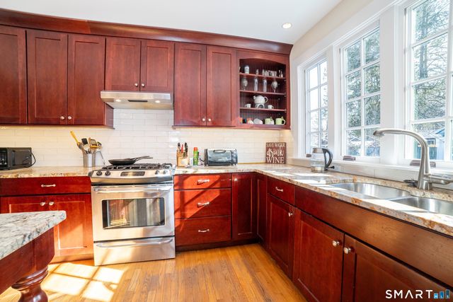 194 Canner Street, New Haven, CT 06511