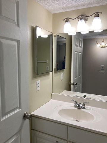 5920 80TH STREET N 204, St Petersburg, FL 33709