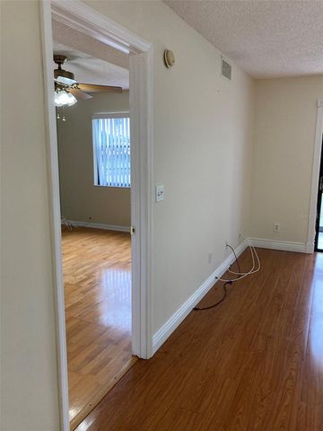 5920 80TH STREET N 204, St Petersburg, FL 33709