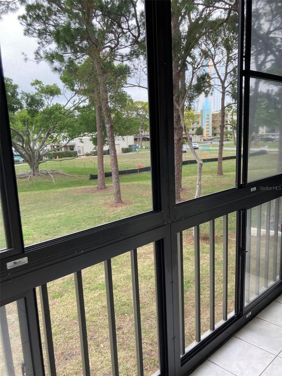 Image 22 of property listing at 5920 80TH STREET N 204, St Petersburg, FL 33709