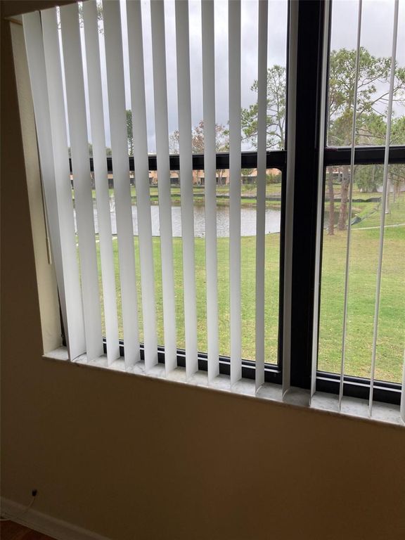 Image 26 of property listing at 5920 80TH STREET N 204, St Petersburg, FL 33709