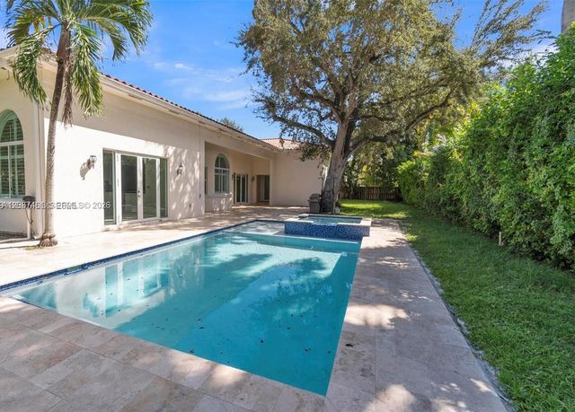 17910 SW 80th Avenue, Palmetto Bay, FL 33157