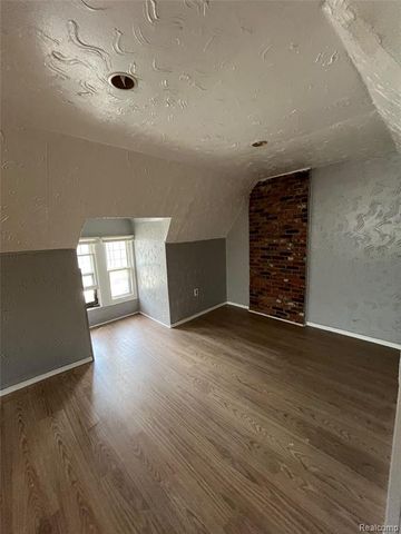 16605 Stansbury Street, Detroit, MI 48235