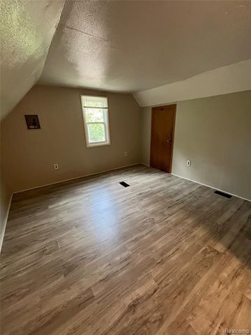 16605 Stansbury Street, Detroit, MI 48235