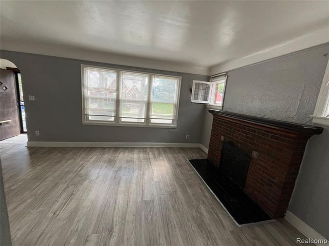16605 Stansbury Street, Detroit, MI 48235