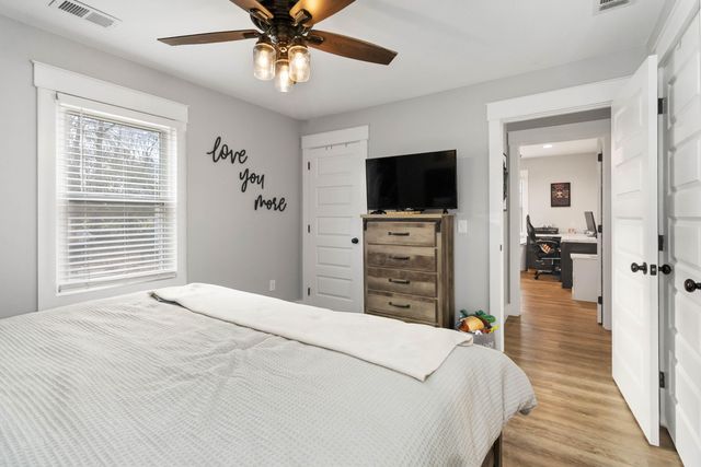 903 Barnes Mill Road, Richmond, KY 40475