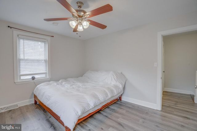 4814 BRIARCLIFT RD, Baltimore, MD 21229