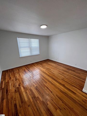 309 Bahan Street, Taylors, SC 29687