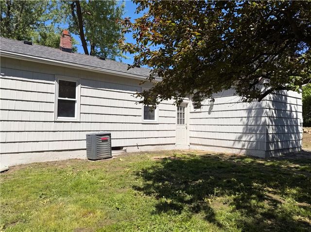 5333 N Euclid Avenue, Kansas City, MO 64118