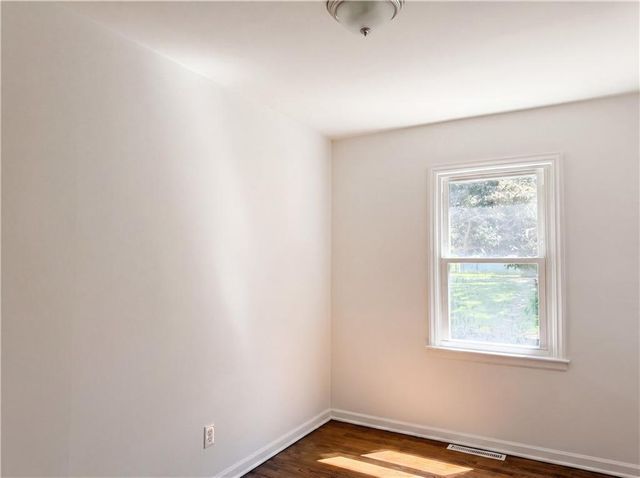 5333 N Euclid Avenue, Kansas City, MO 64118