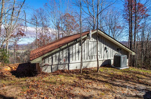 426, 428 Weaver Creek Road, Brevard, NC 28712