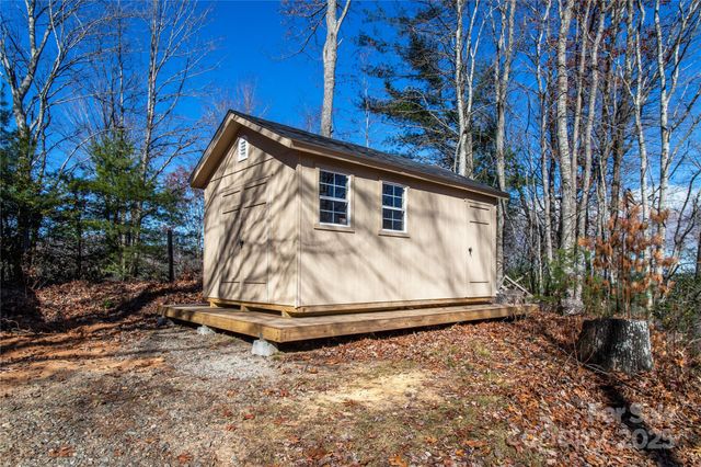 426, 428 Weaver Creek Road, Brevard, NC 28712