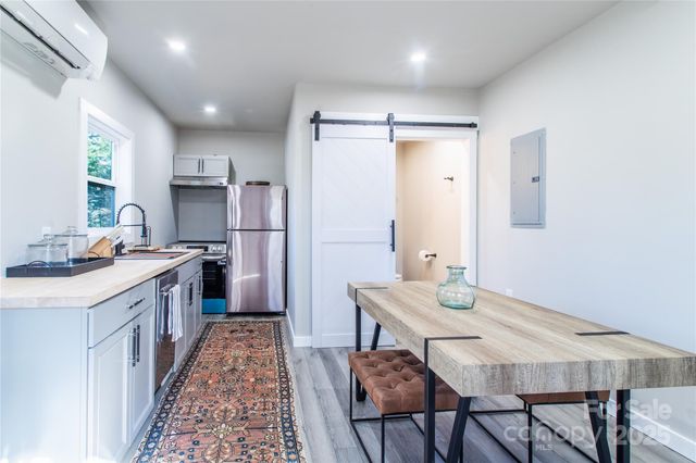 426, 428 Weaver Creek Road, Brevard, NC 28712