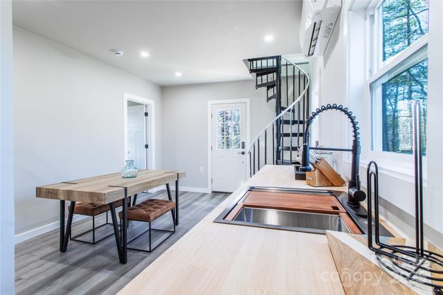 426, 428 Weaver Creek Road, Brevard, NC 28712