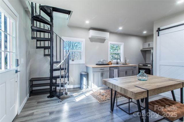 426, 428 Weaver Creek Road, Brevard, NC 28712