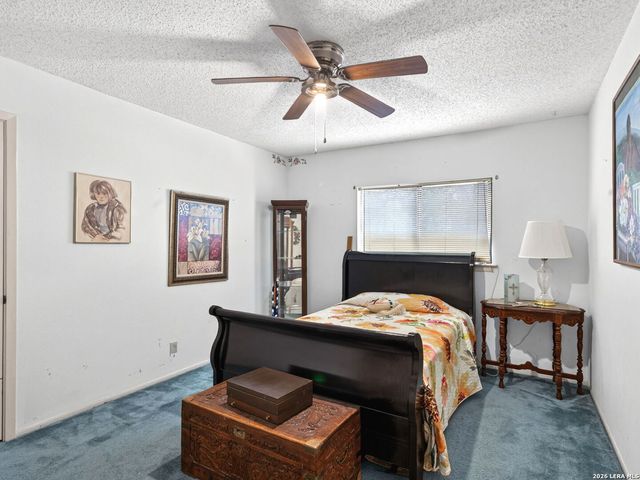 16826 Winding Oak Drive, San Antonio, TX 78247