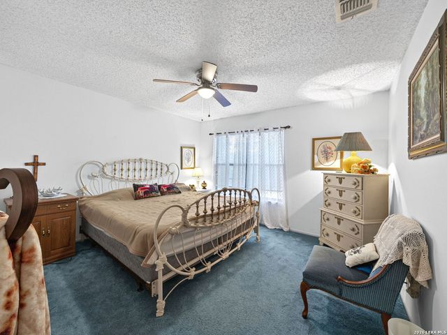 16826 Winding Oak Drive, San Antonio, TX 78247