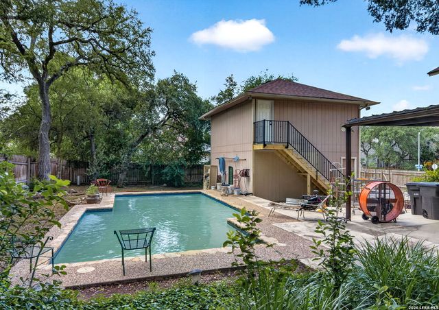 16826 Winding Oak Drive, San Antonio, TX 78247