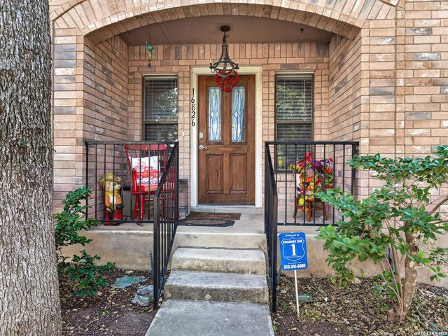 16826 Winding Oak Drive, San Antonio, TX 78247