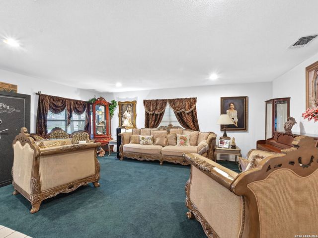 16826 Winding Oak Drive, San Antonio, TX 78247