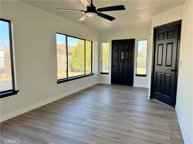 7605 Langdon Avenue, Hesperia, CA 92345