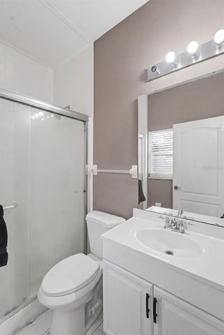 18124 SAXONY LANE, Orlando, FL 32820