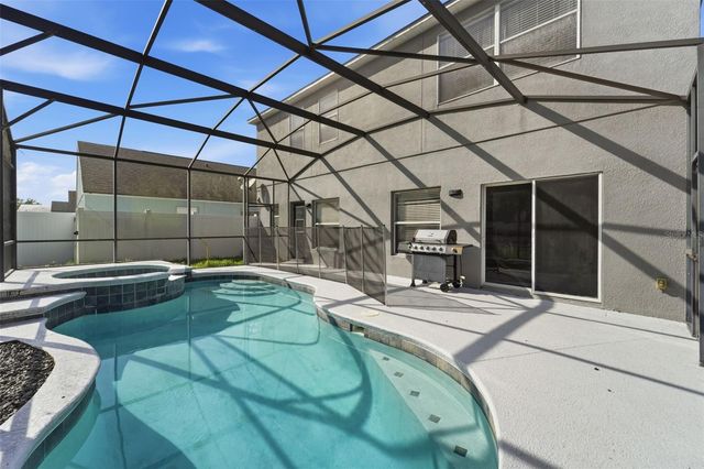 18124 SAXONY LANE, Orlando, FL 32820