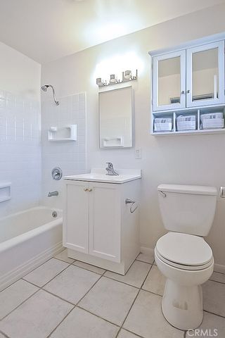 1920 Wallace Avenue, Costa Mesa, CA 92627