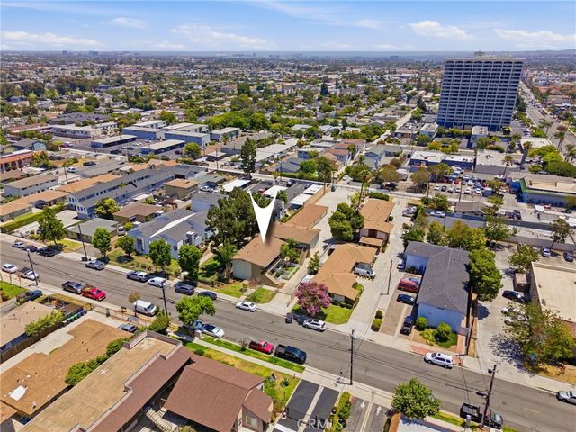 1920 Wallace Avenue, Costa Mesa, CA 92627