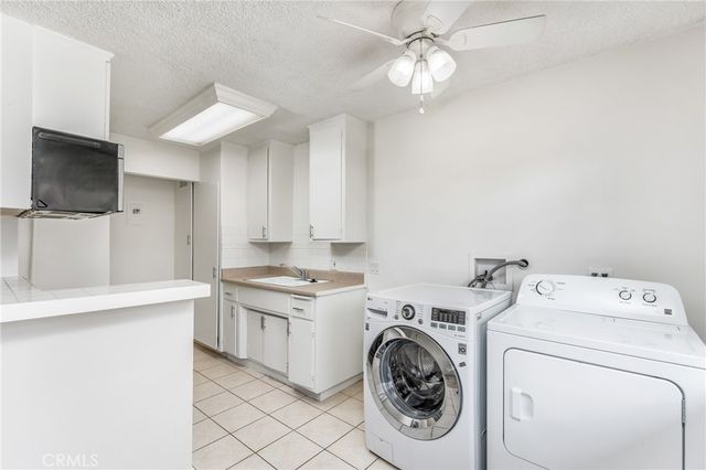 1920 Wallace Avenue, Costa Mesa, CA 92627