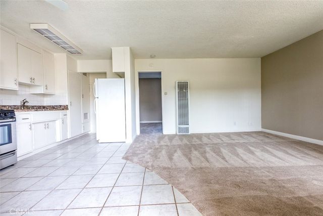 1920 Wallace Avenue, Costa Mesa, CA 92627