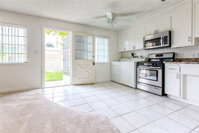 1920 Wallace Avenue, Costa Mesa, CA 92627