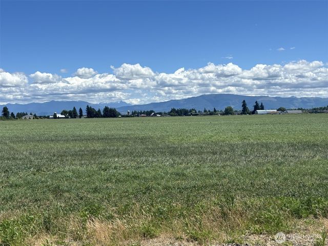 8976 Double Ditch Road, Lynden, WA 98264