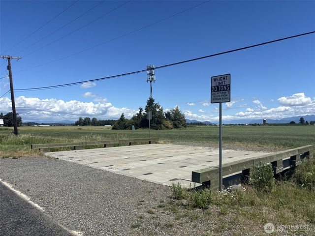8976 Double Ditch Road, Lynden, WA 98264