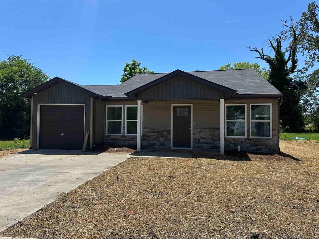 102 Palmetto Street, Gaffney, SC 29340