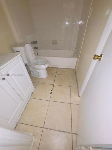 19841 SW 114th Ave 310, Miami, FL 33157