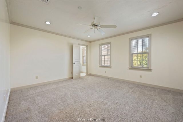 9307 Lake Forest Court S, College Station, TX 77845